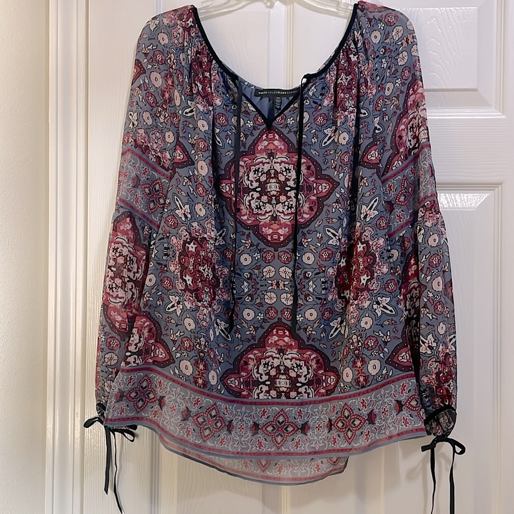 White House Black Market Red and Blue Tie Front Blouse Size 10